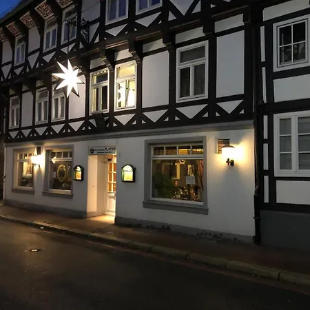 Goldener Stern 2*