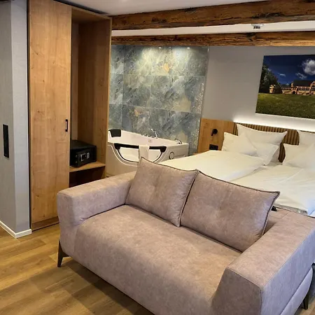 Hotel Goldener Stern 2*