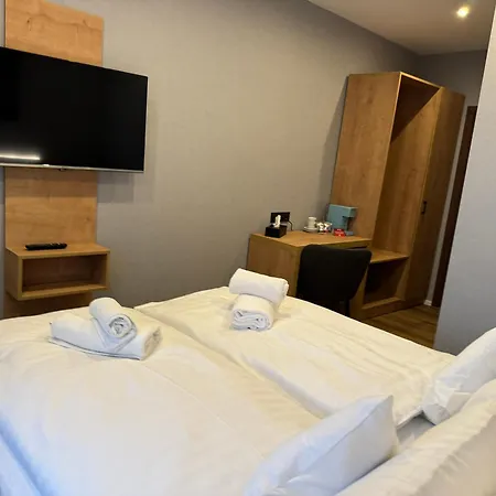 Goldener Stern جوسلار