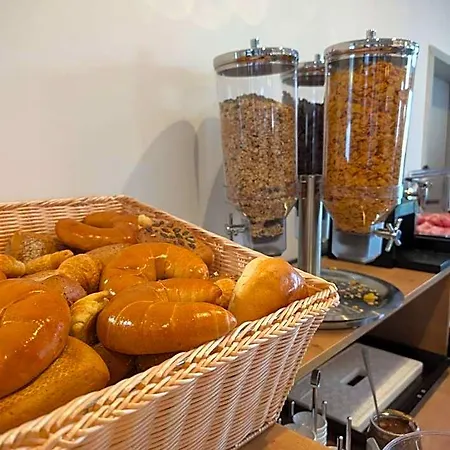 Goldener Stern Hotell 2*