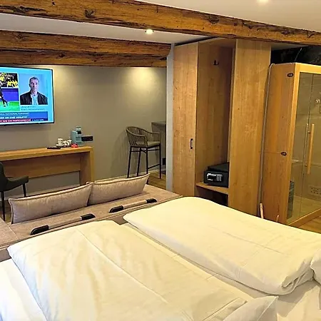 Hotel Goldener Stern 2*